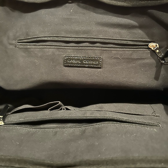 Casual Corner Genuine leather black purse - Picture 8 of 12